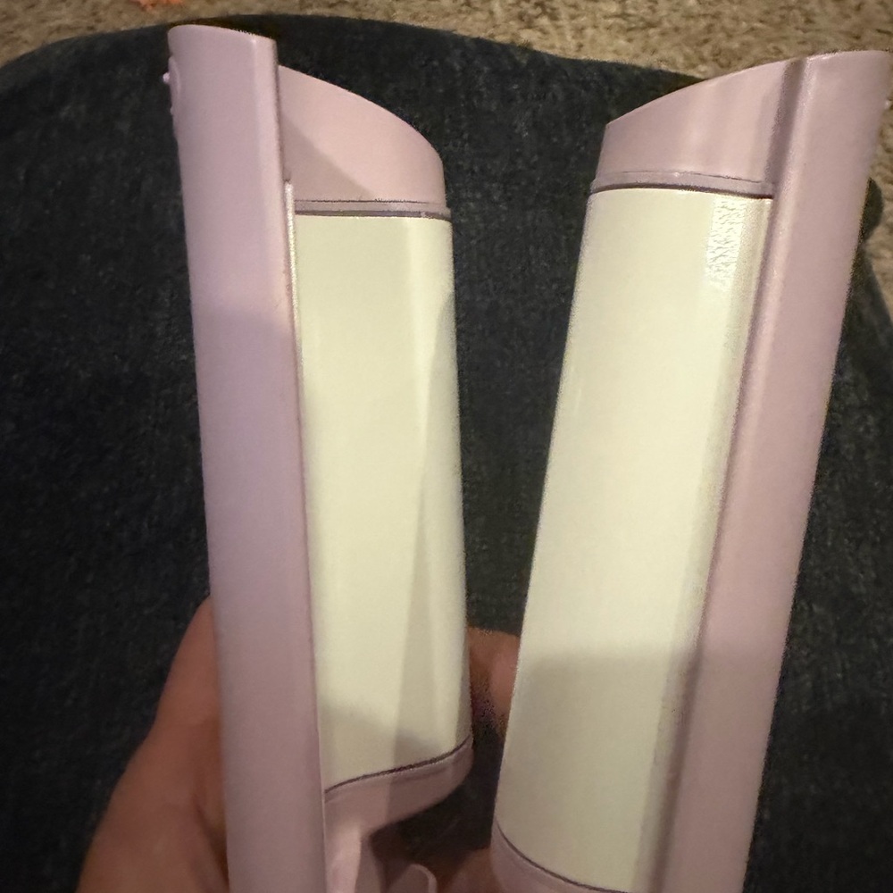 Pink Hair Styling Tool - Picture 3 of 6
